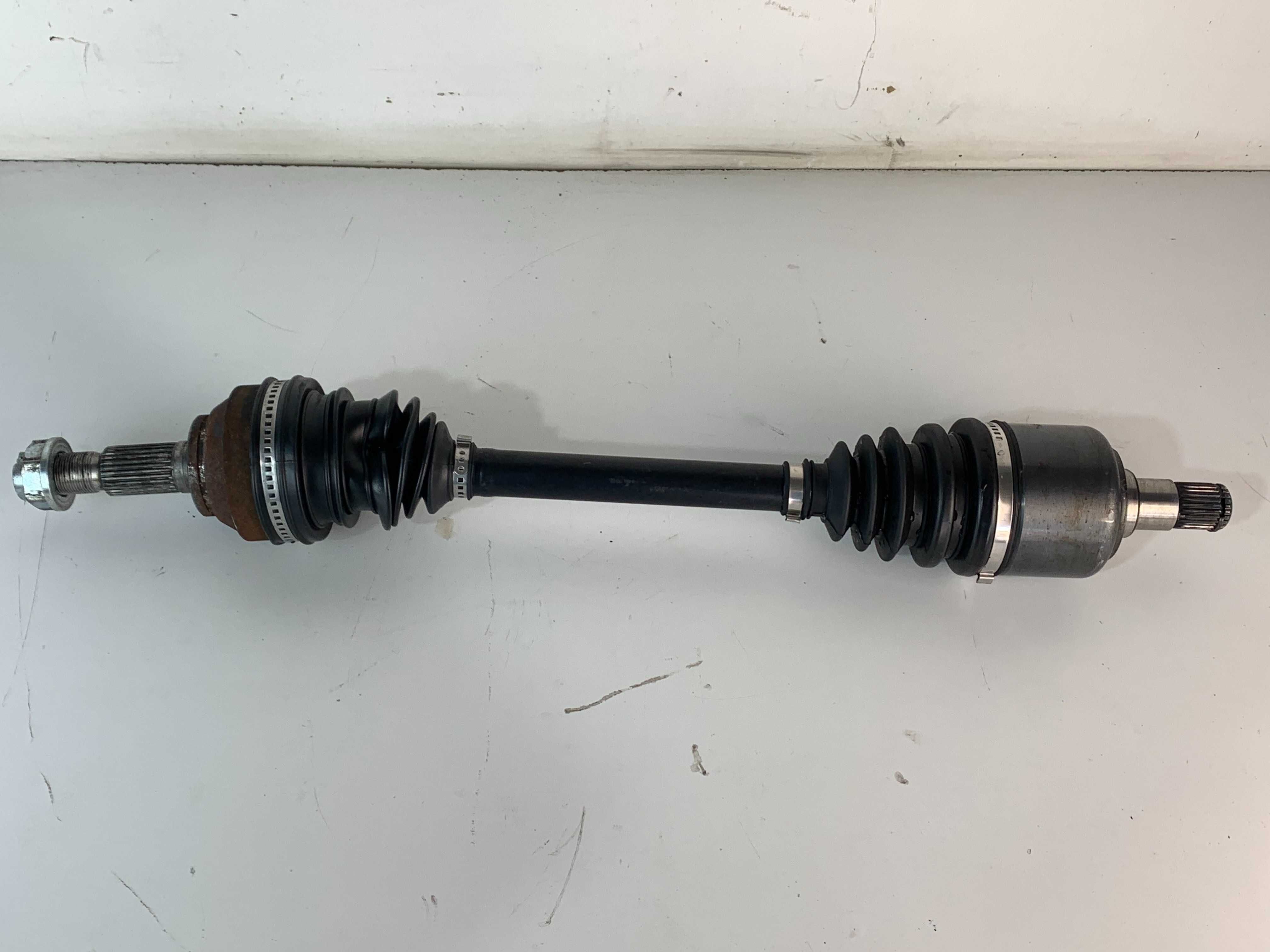 Предна дясна полуоска Land Rover Freelander I (98-06)г.1.8 16v 2.0 TD4