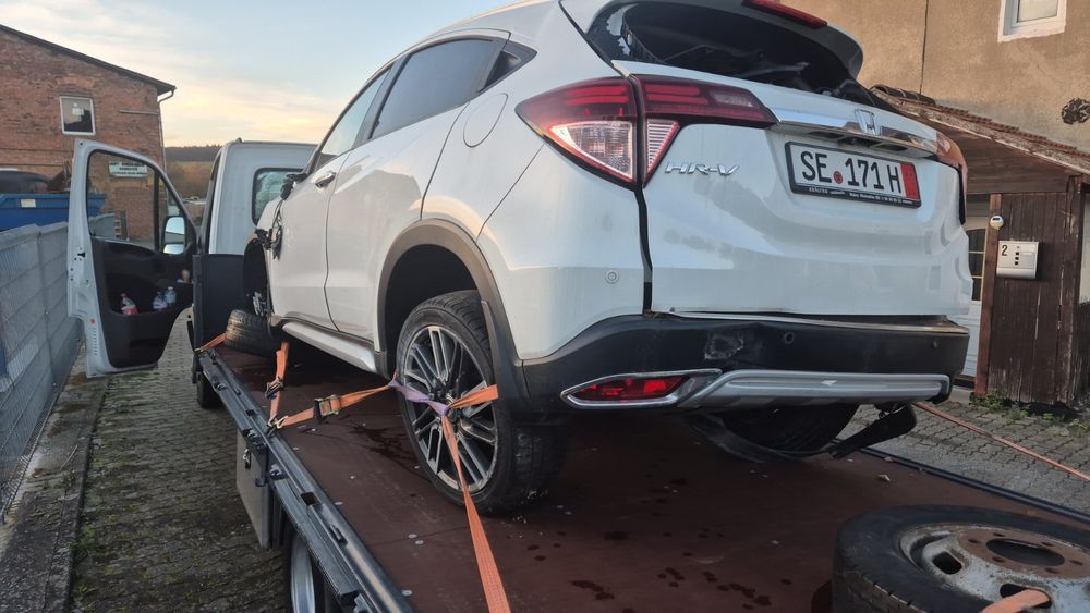 Honda H-RV 2016G 1.6 DIESEL Хонда H RV ДИЗЕЛ 16 120К НА ЧАСТИ