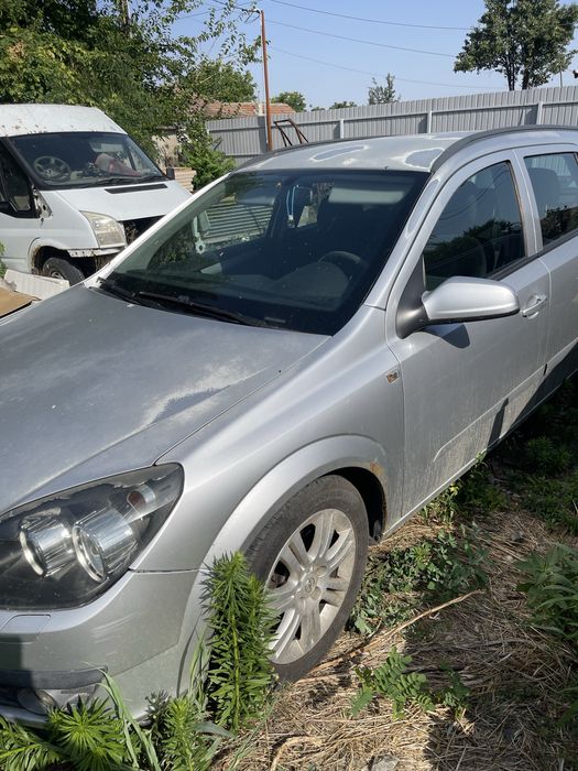 Opel astra h. Masina necesita inlocuirea motorului