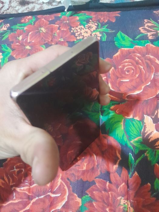 Samsung note 20 5G xolati oʻta alo aybi yoq