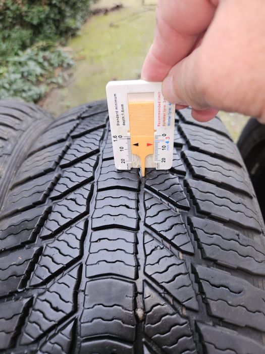 Anvelope iarnă 225 60 17