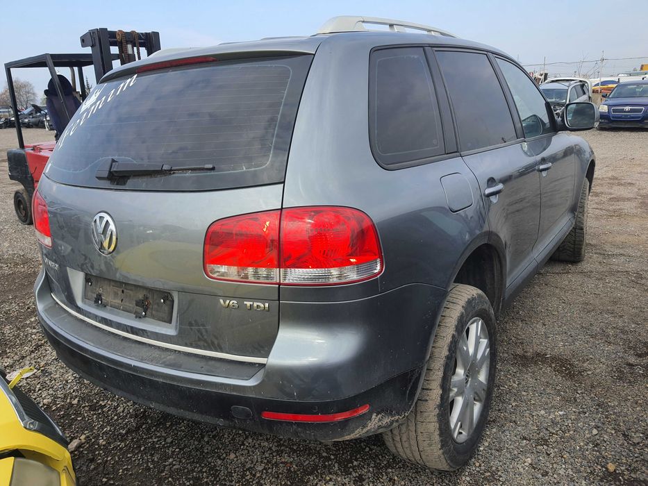 На части! VW Touareg 3.0 TDI