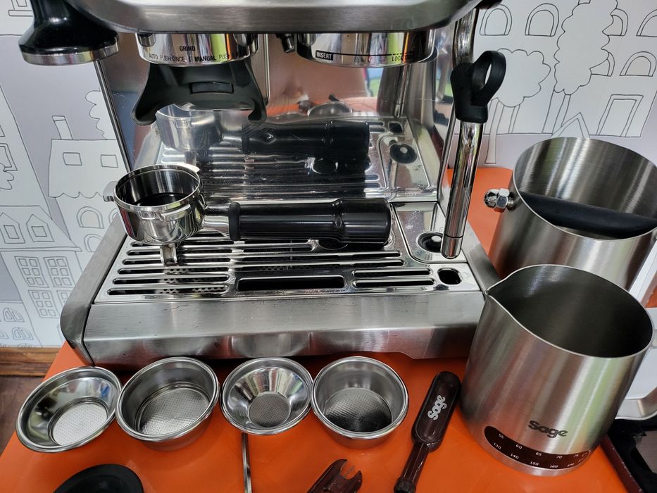 SAGE Barista Touch Кафемашина Еспресо машина с дисплей и ръкохватка