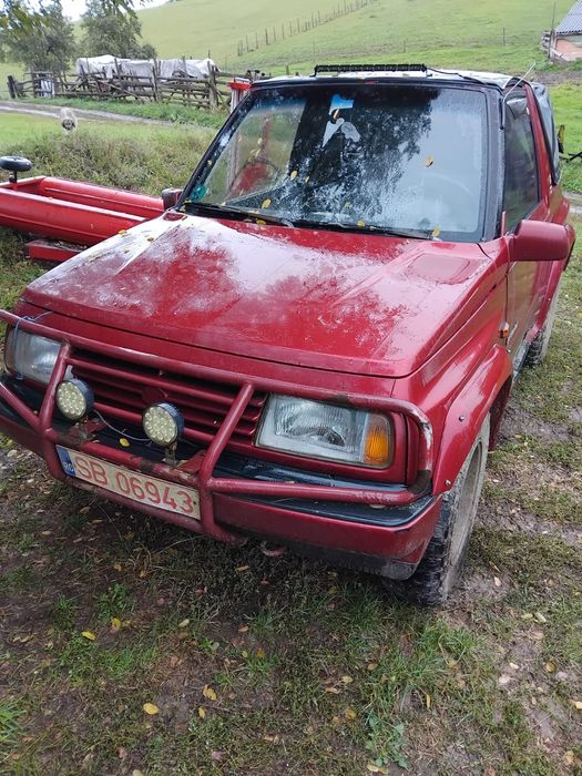Vând Suzuki Vitara 1.6 8V