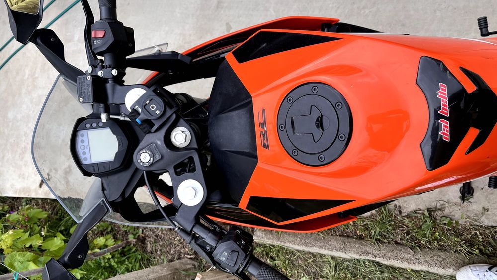 Motocicleta KTM RC 125 pentru A1