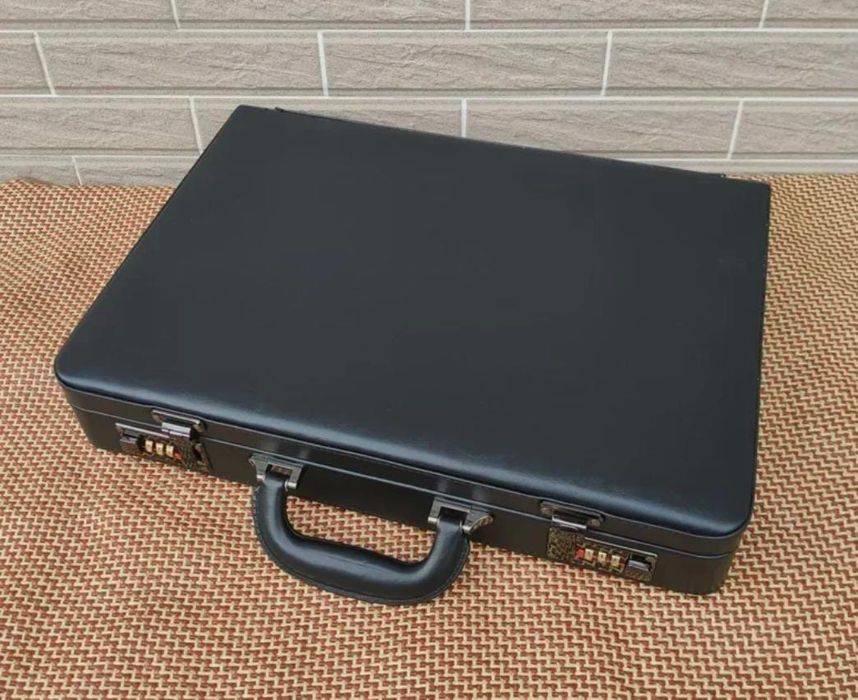 Дипломат Кейс Чемоданчик