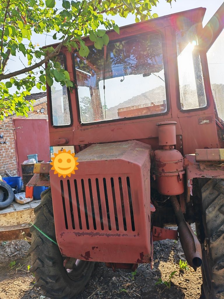 Продавам самоходно шаси  Т16 MГ-1
