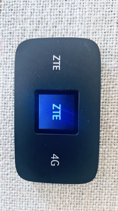 4G рутер- ZTE MF971RS - бисквитка