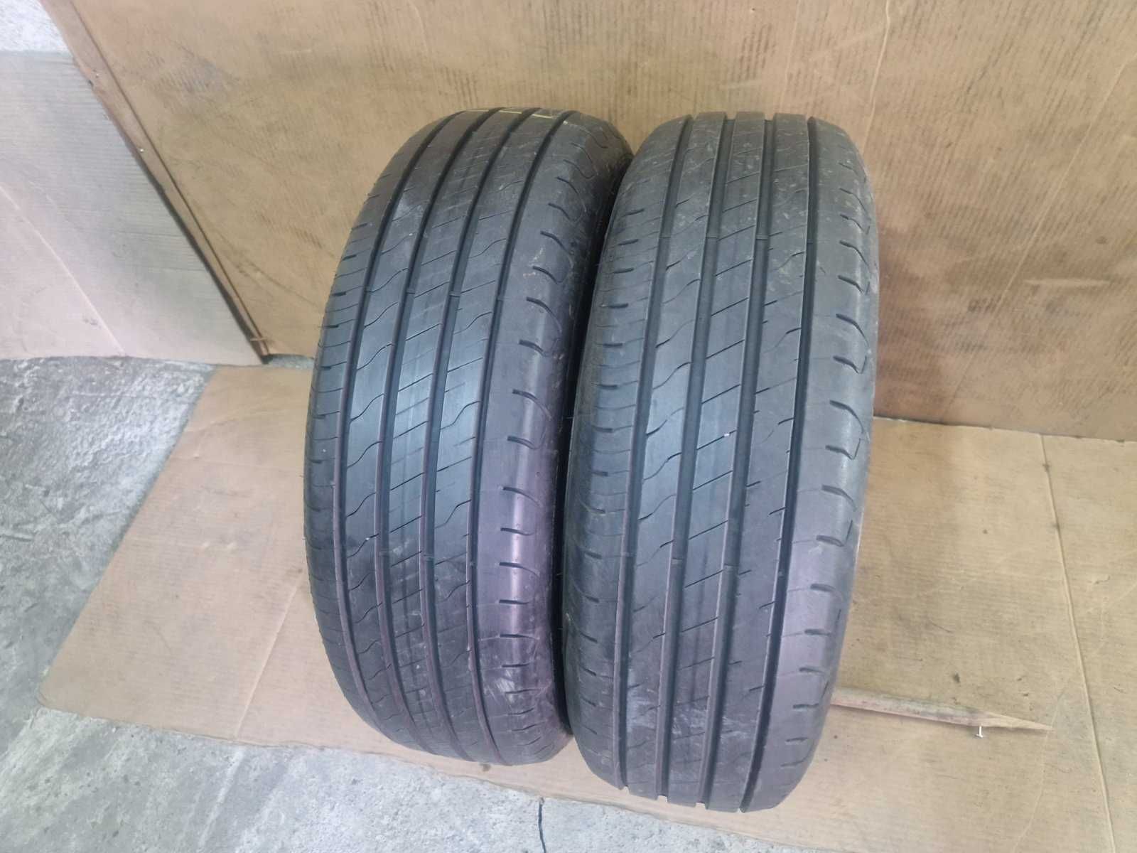 2 Goodyear R17 215/65
летни гуми
DOT1922