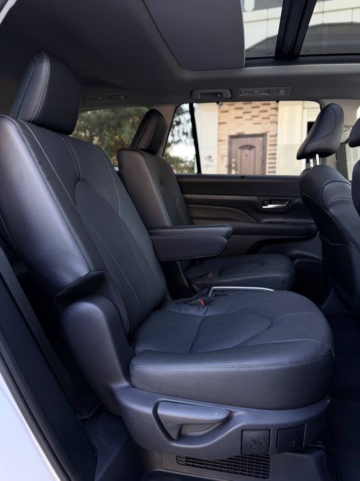 Toyota Grand Highlander Limited (HYBRID)