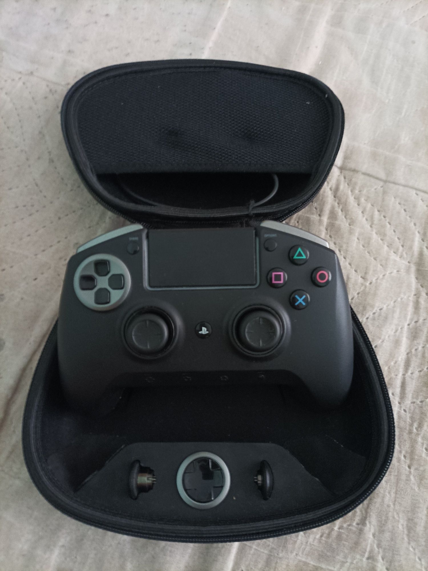Контролер Razer Raiju Ultimate СЪОБЩЕНИЕ САМО ТУК!
