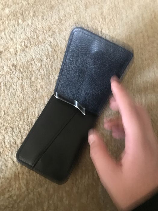 Продам кошелек срочно