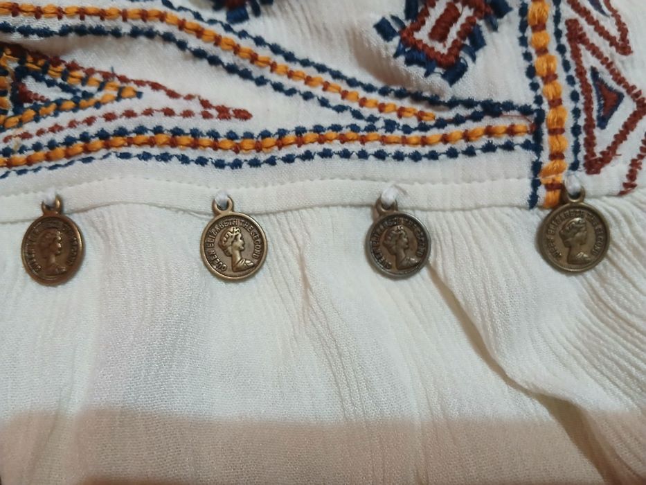 ie cu bănuți Regina Elisabeth