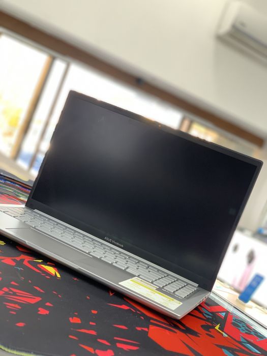 Ноутбук ASUs VIVOBOOK X1504Z