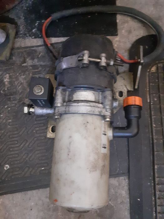 Pompa hidraulica cu bazin 24v