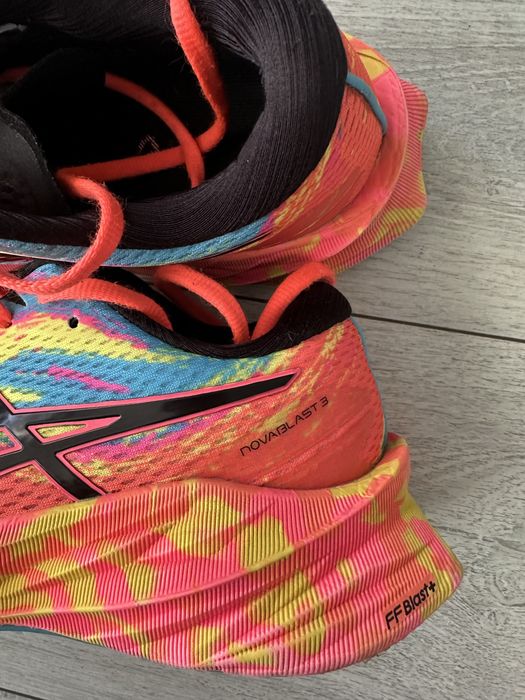 Adidasi alergare Asics