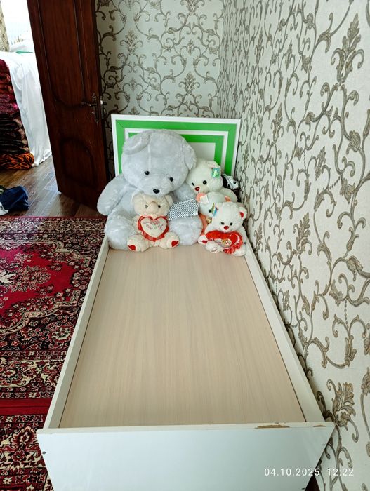 Кровать одно спальный