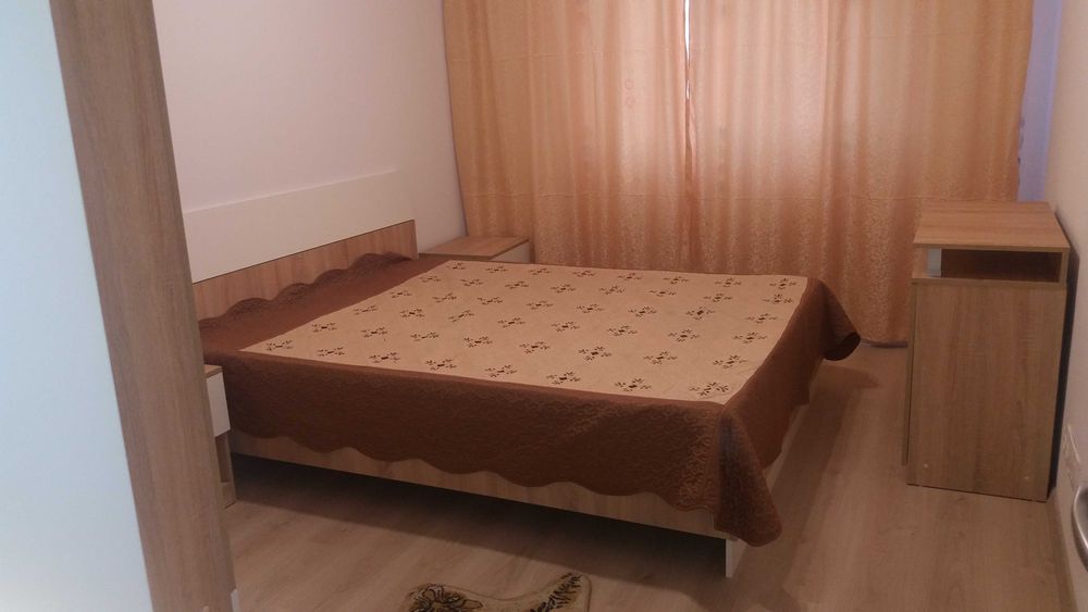 Inchiriez apartament 3 camere Drumul Taberei, la 10 minute de metrou.