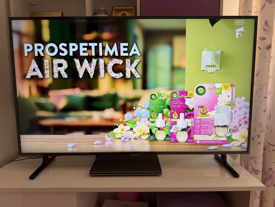 CA NOU - Televizor LED Smart SAMSUNG 49RU8002 Ultra HD 4K HDR 123 cm