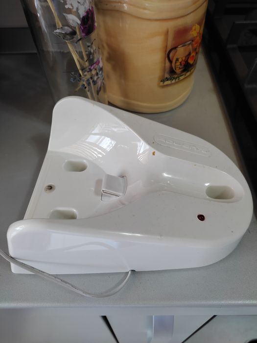 Aspirator de mână Rowenta