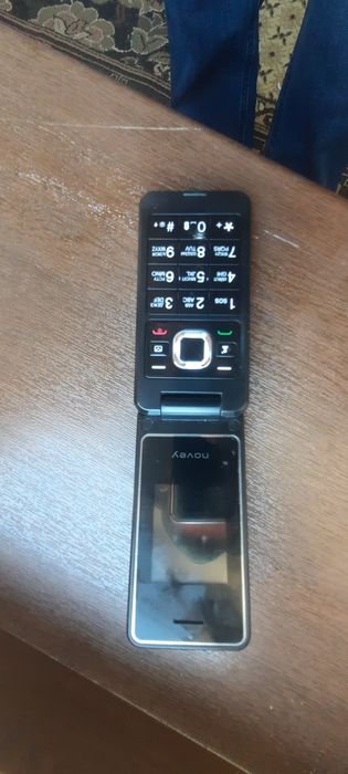 Novey  Z 320  holati yaxshi sotiladi karobka dakment bor