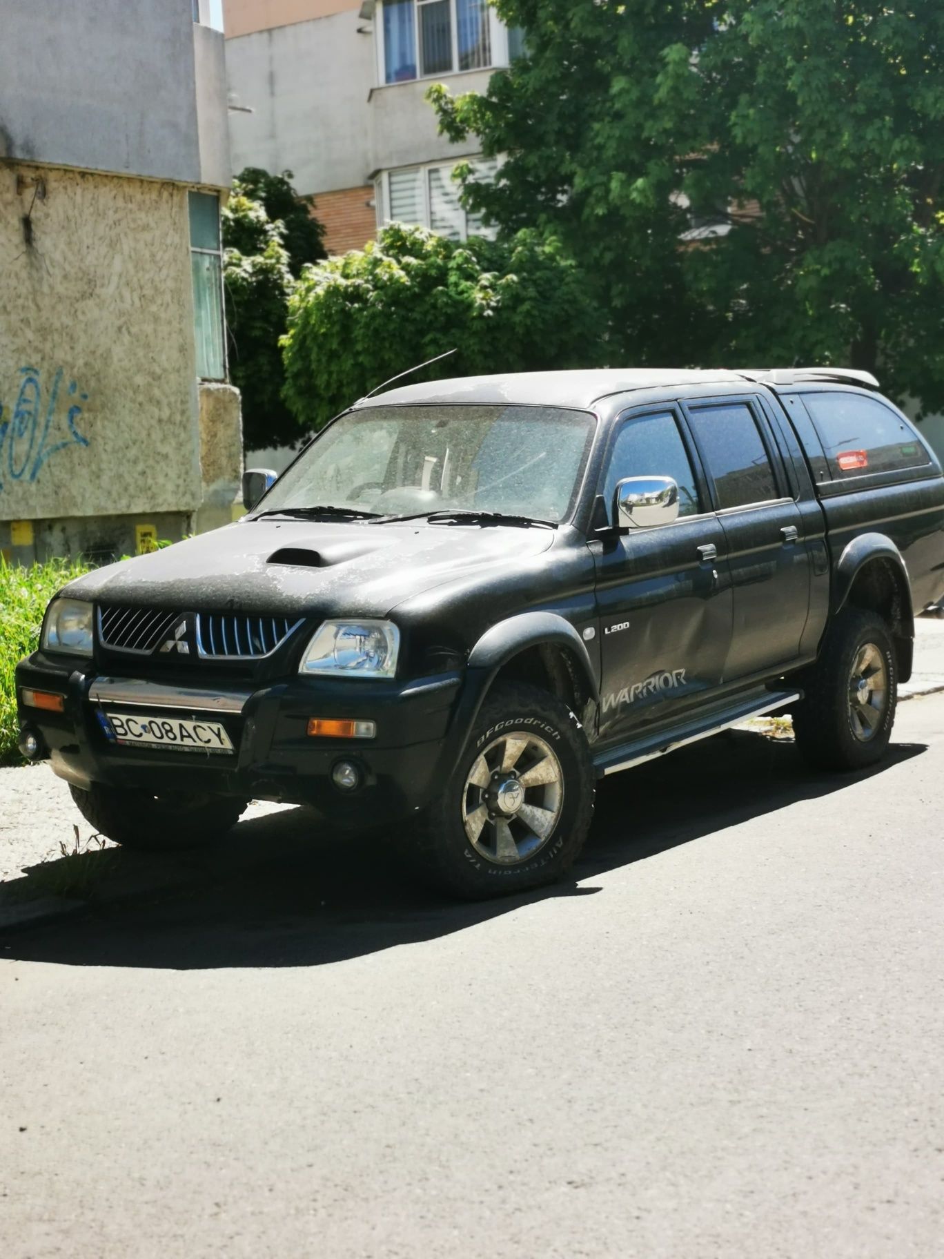 Vând Mitsubishi L 200