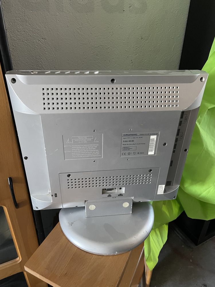 TV RULOTA 12V- GRUNDIG - display multifuncțional