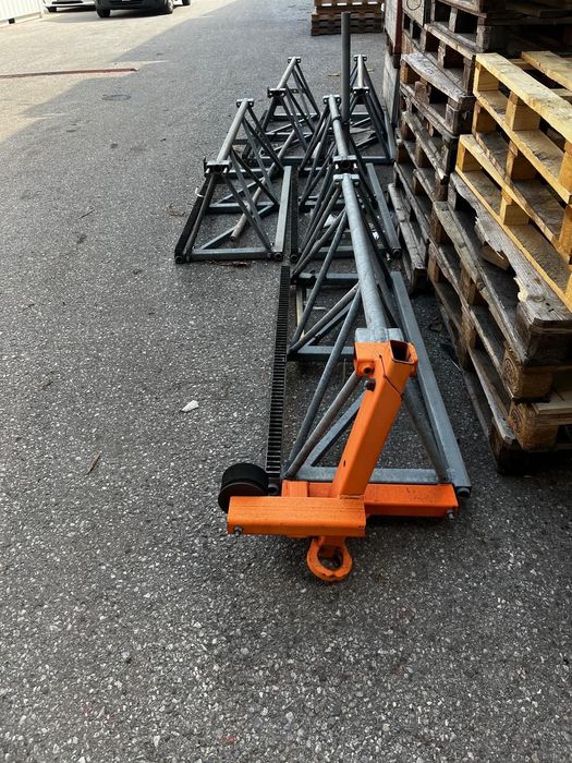 Lift de marfă fațadă