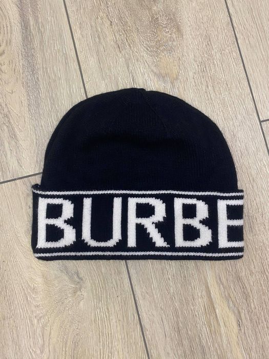 Шапки Burberry, Gucci, Louis Vuitton