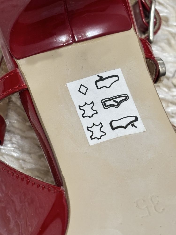 Pantofi / sandale rosii dama de piele lacuita 35