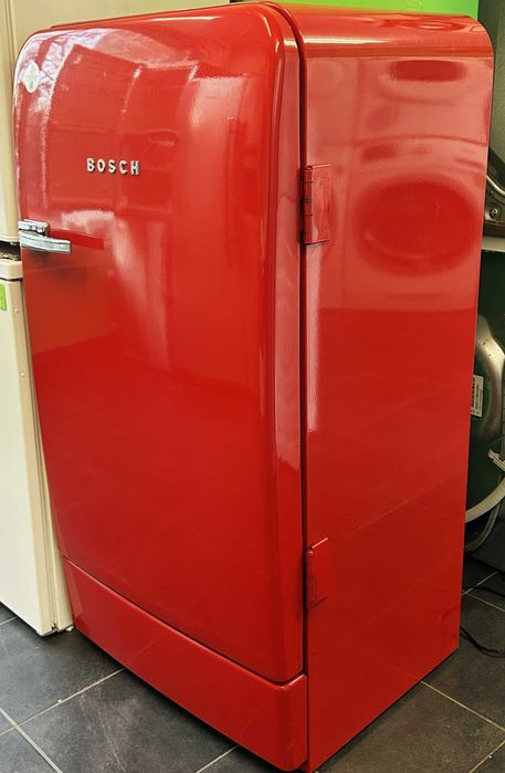 Хладилник Bosch Classic Edition | 127 см| ретро дизайн