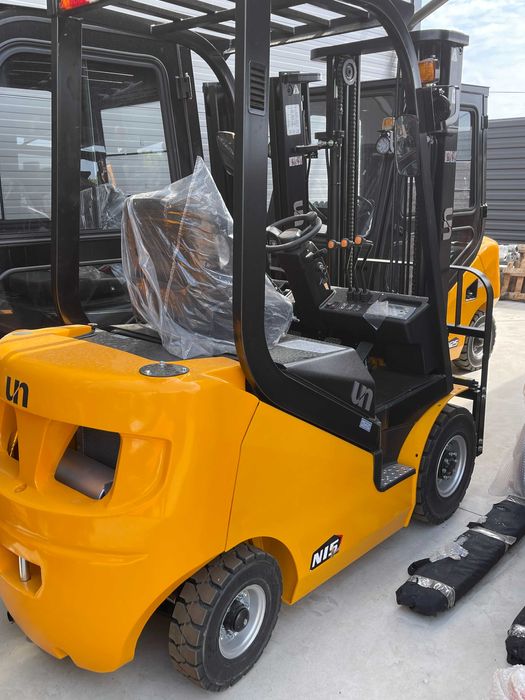 Motostivuitor NOU 1,5T DIESLE DIN STOC