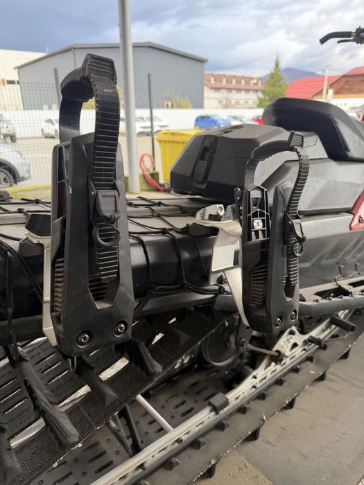 Snowmobile Skidoo 850   164