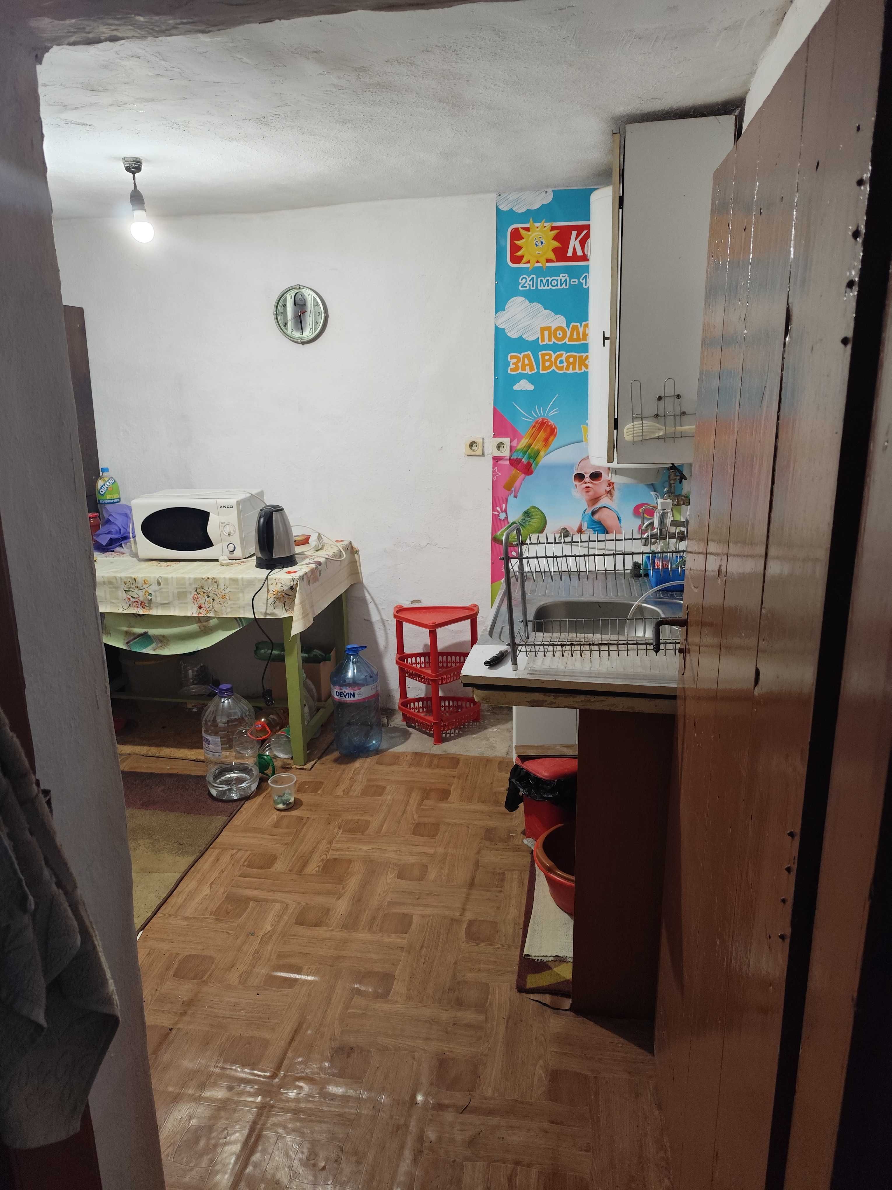 Продавам къща С. Методиево 55000лв.