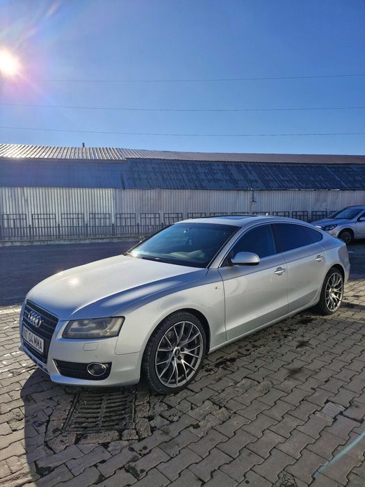 Audi a 5 quattro 3.0 an 2011