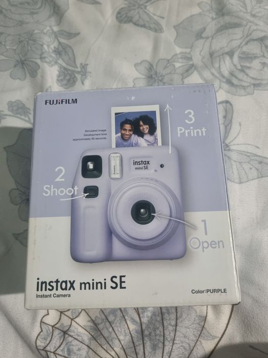 Instax mini SE ( с полароидами внутри)