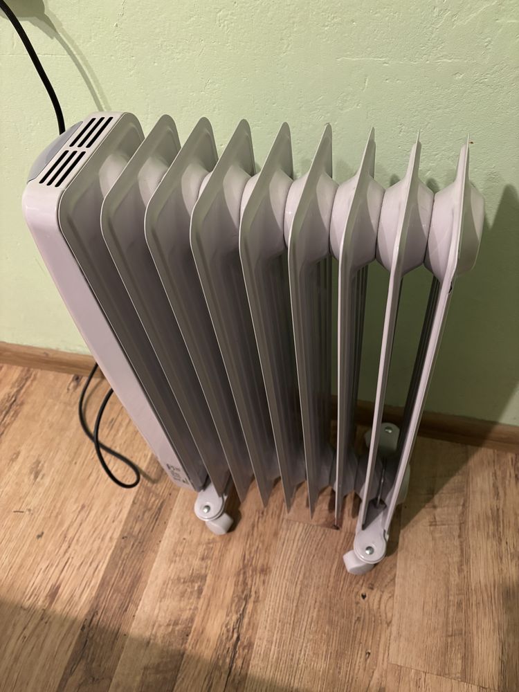 Маслен радиатор Теси 2000 W