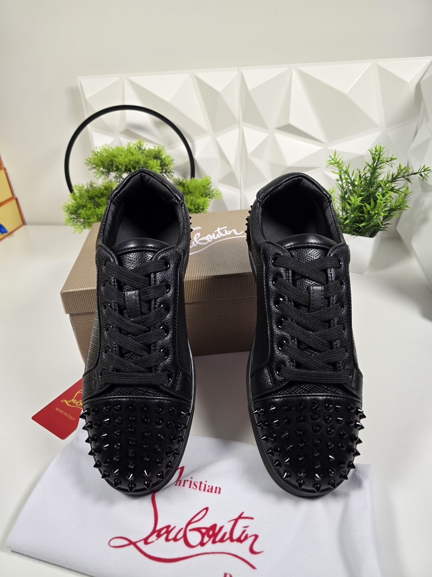 Обувки Christian Louboutin