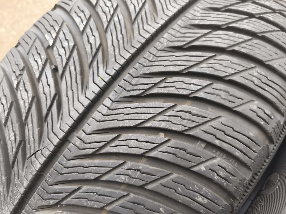 225/50/17" 2бр Michelin pilot alpin 5,dot4521,7mm