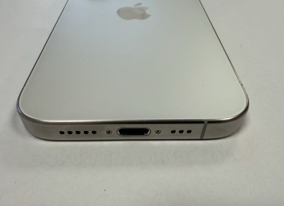 iPhone 15 PRO 256 Gb Alb