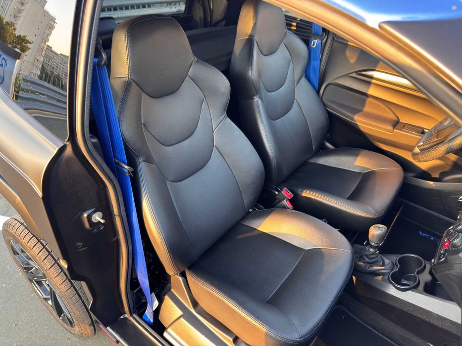 Aixam Scouty R, electric, cu permis B1 de la 16 ani.