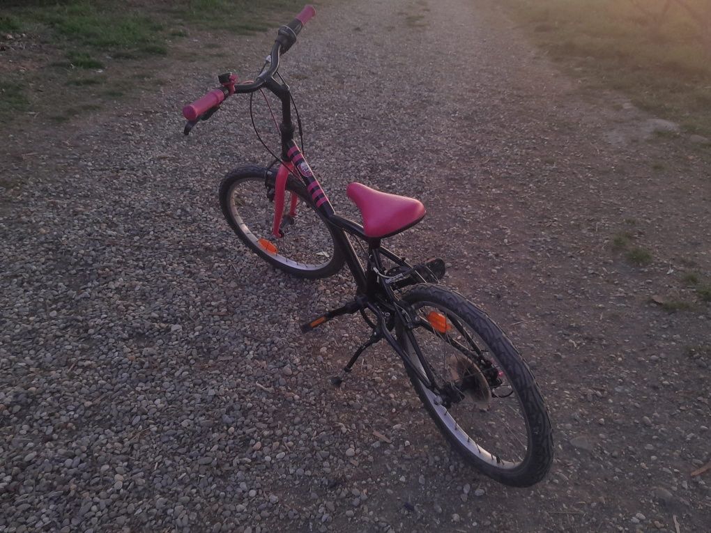 Bicicleta roz fete