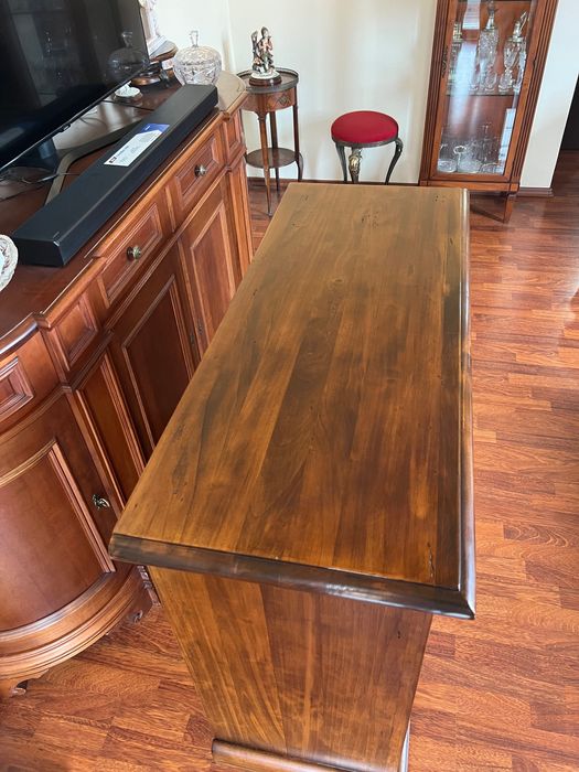 Старинен бюфет от орех Arte povera