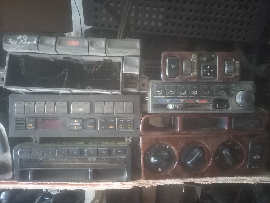 Продам сиденья 124 кожа