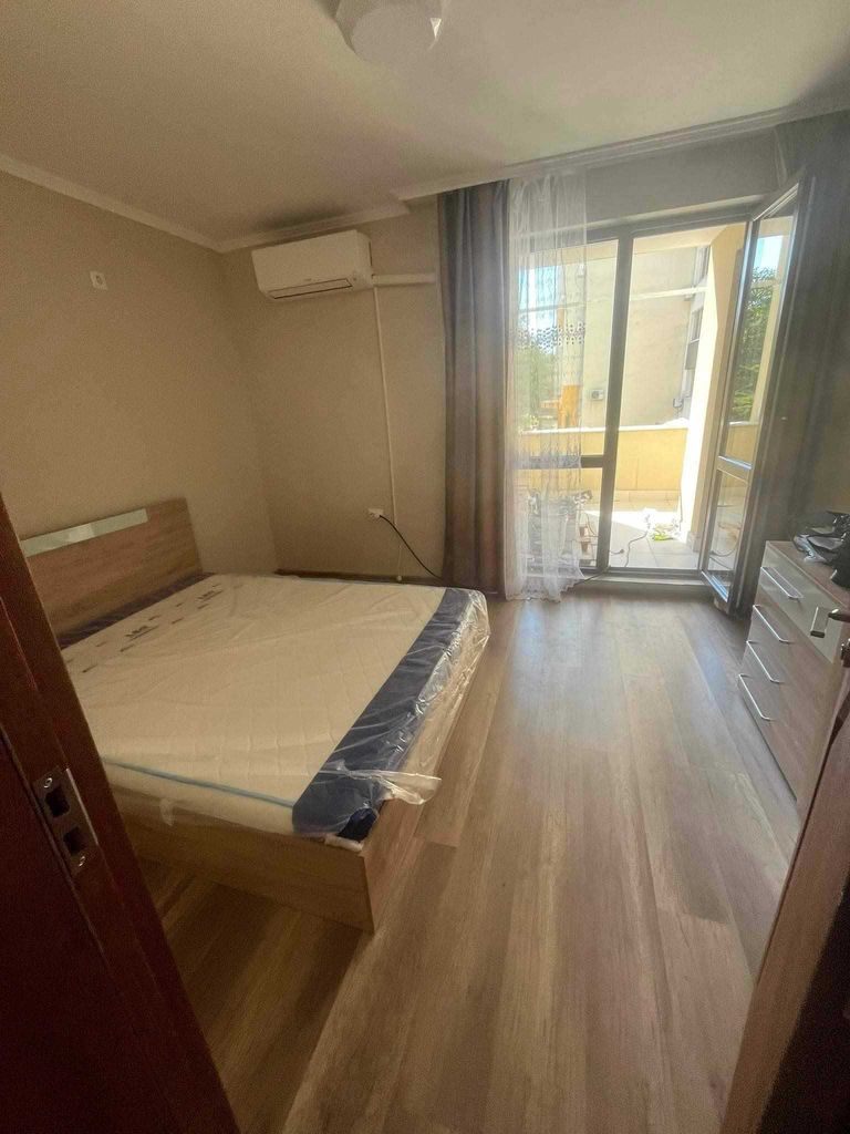 Дава се под наем Двустаен апартамент в Бургас, Изгрев - 67 кв.м за 400 € - Снимка #5