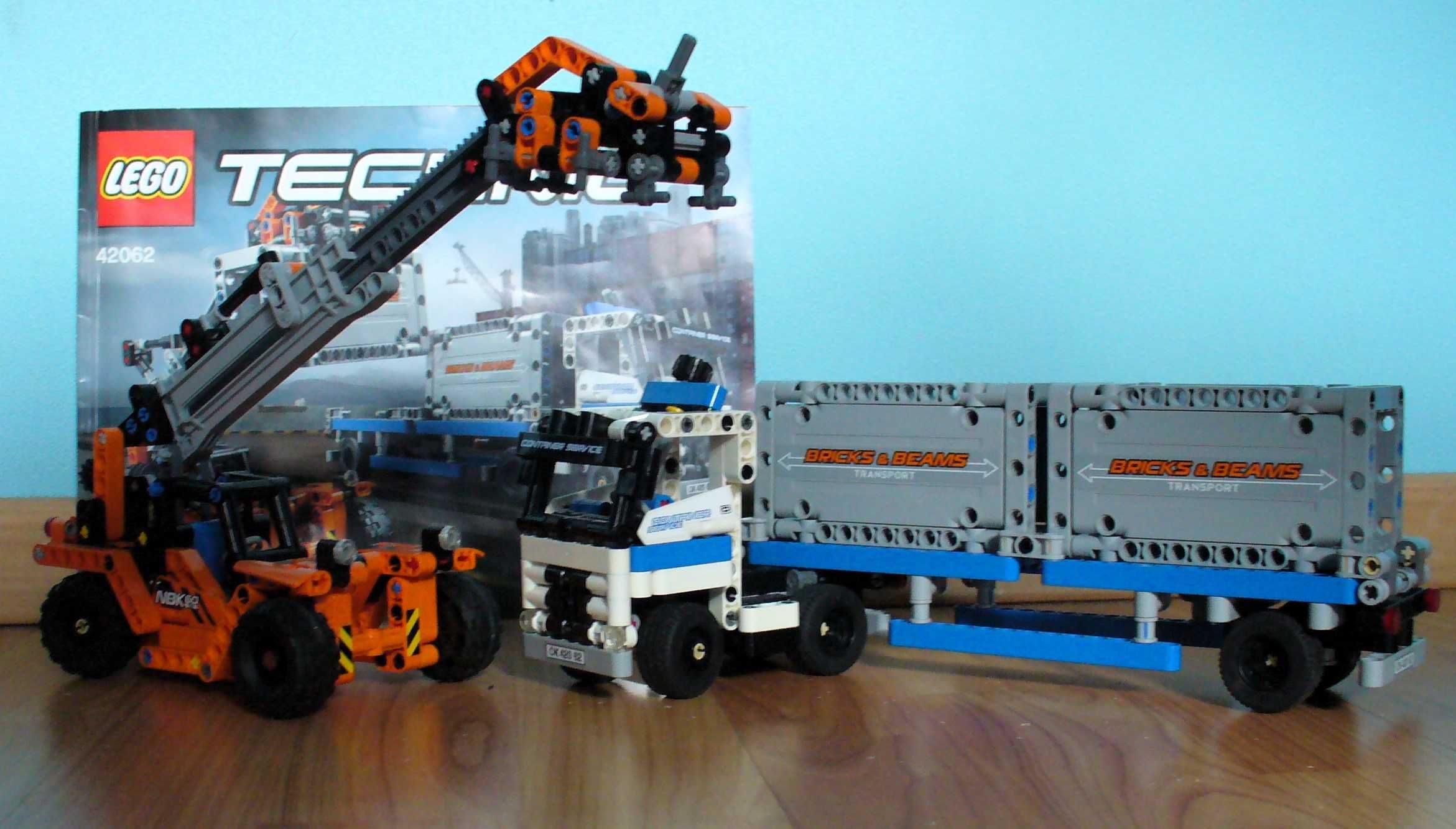 LEGO Technic 42062 Контейнерен терминал 2 в 1