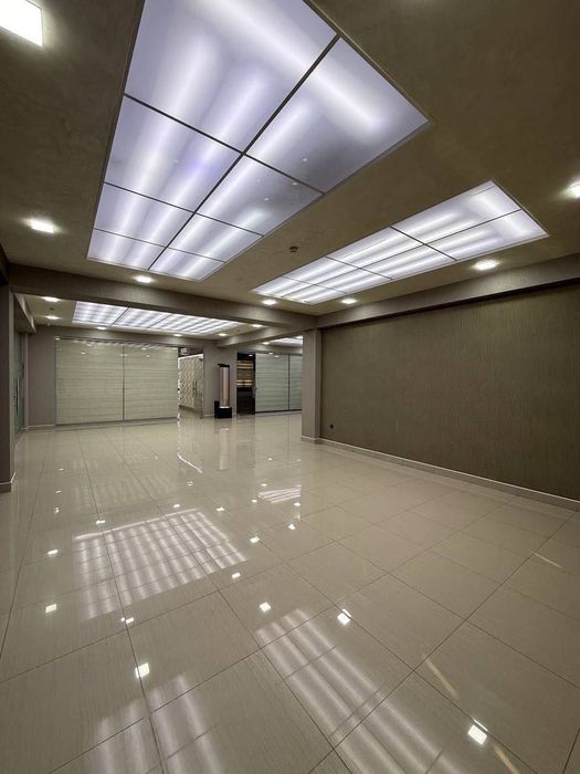 Сдаются офис, м. Ойбек, 530 м2