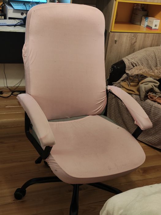 Scaun birou cu husa protecție