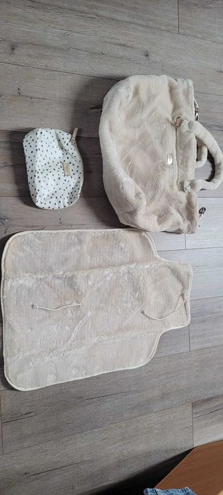 ofertă! vând geanta maternity cu accesorii