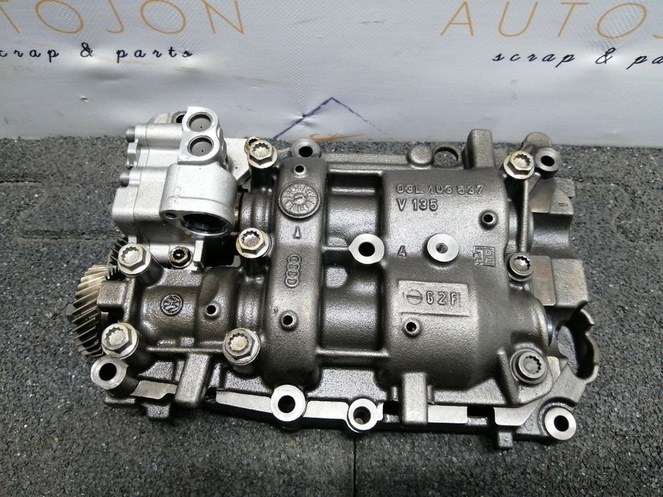 Pompa ulei 2.0 BiTDI CFCA  03L103537 VOLKSWAGEN T5 TRANSPORTER 2011 -